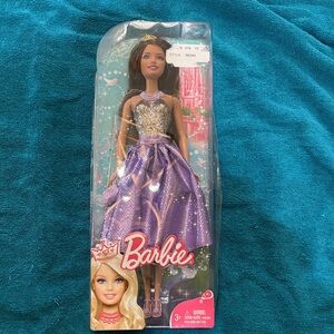 New in box Barbie Sparkle Princess Teresa Doll Purple Dress T7592 toy 2010 girl